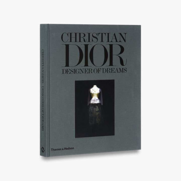 CHRISTIAN DIOR DESIGNER OF DREAMS