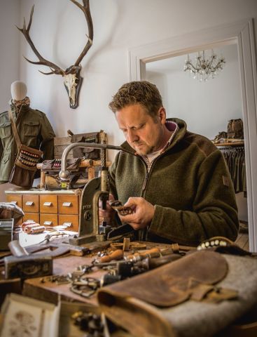 THE HUNTING BOOK