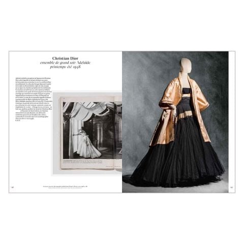 FASHION FORWARD 300 YEARS OF FASHION