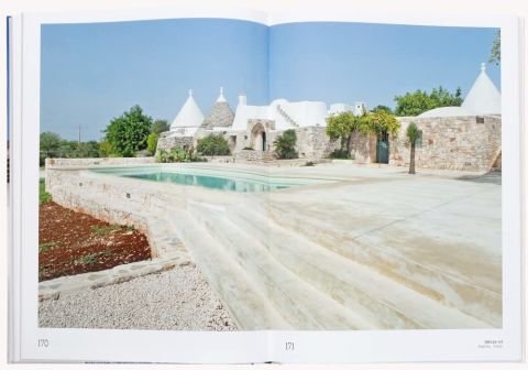 THE MEDITERRANEAN HOME
