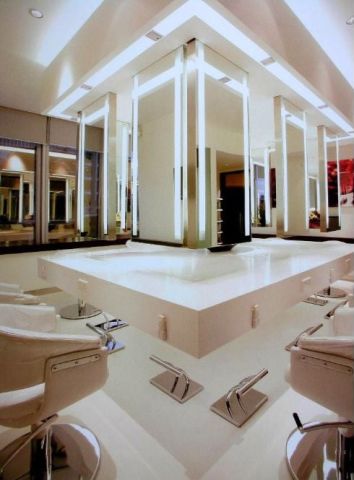 SALONS